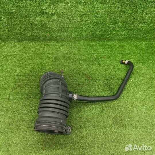 Патрубок воздушного фильтра Kia Ceed 2 рест. 2017
