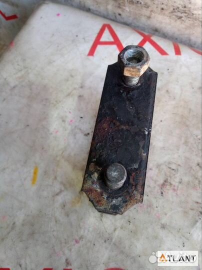 Серьга правая mazda bongo