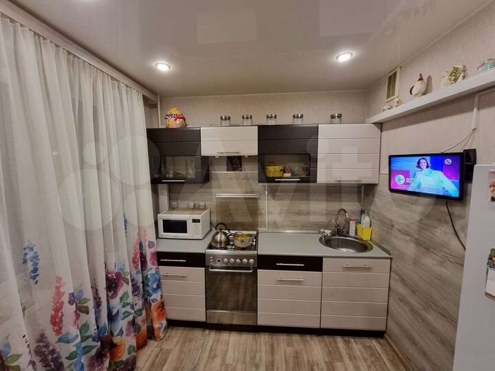 2-к. квартира, 58 м², 1/5 эт.