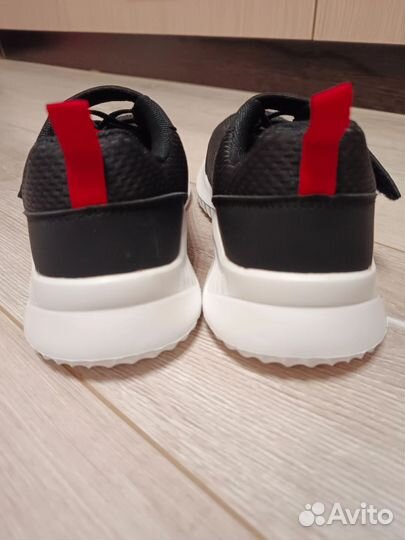 Кроссовки детские