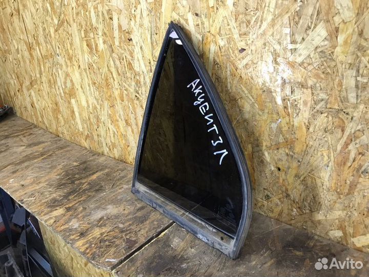 Форточка двери задняя левая Hyundai Accent седан