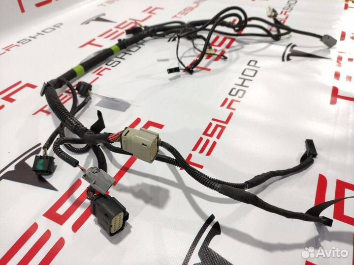 Электропроводка бокса переднего багажника (ванны)