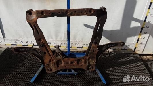 Балка подвески передняя nissan qashqai J10 (OML21L