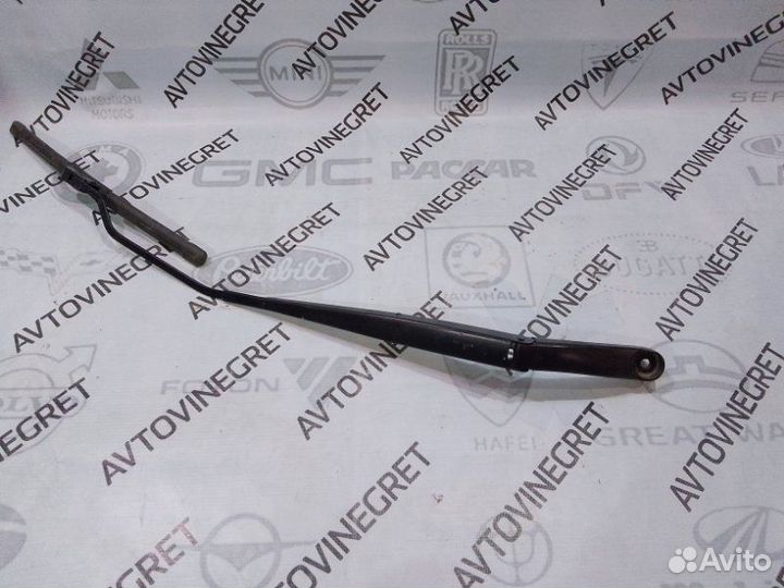 Поводок дворника передний правый Kia Rio 3