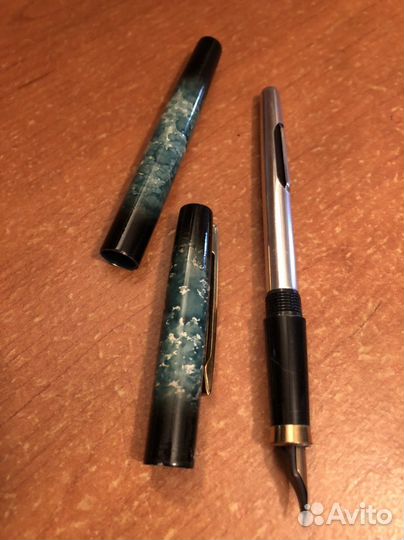 Ручка Vens (перо-золото)