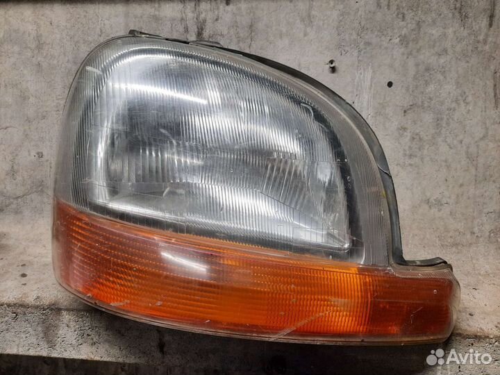 Передняя правая фара Renault Kangoo 1