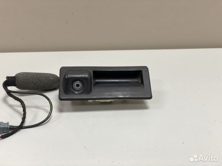 Камера задняя с кнопкой Ауди А6 С7