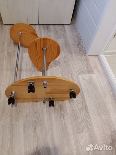 Стойка для цветов напольная