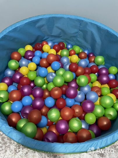 Бассейн с шариками