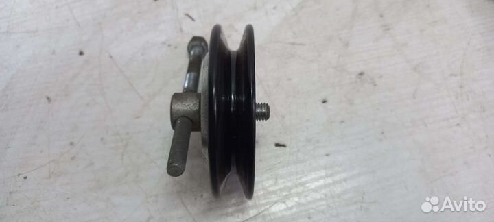 Ролик приводного ремня Pajero Sport2