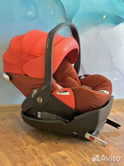 Автолюлька с базой isofix Cybex Cloud Q