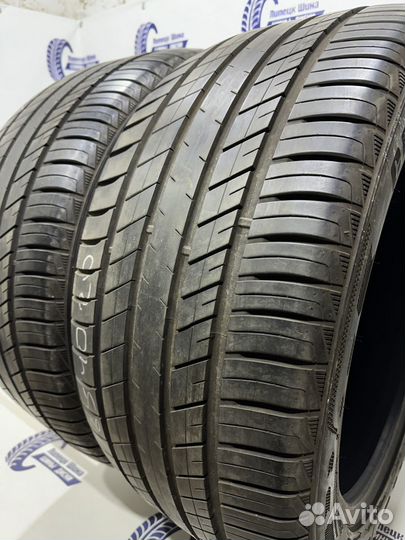 Jinyu YS82 285/40 R20