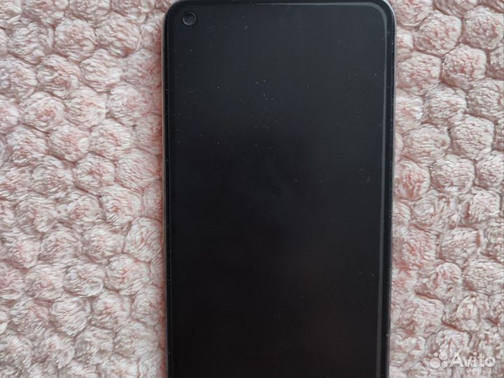 Телефон realme 8i
