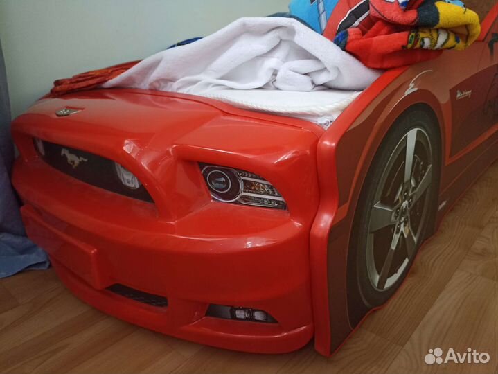 Детская кровать машина бу с матрасом