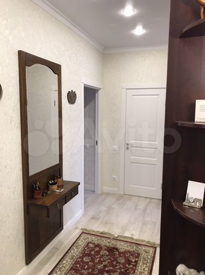 3-к. квартира, 94,4 м², 1/3 эт.