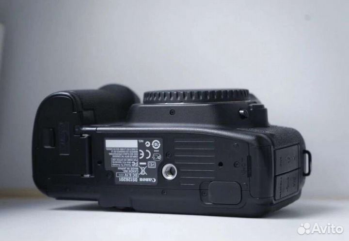 Зеркальный фотоаппарат canon 5d mark ll