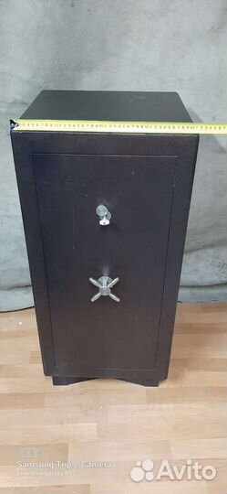 Сейф напольный огнеупорный