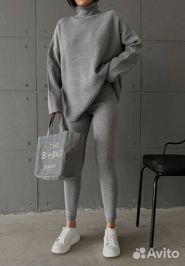 Трикотажный костюм женский новый теплый