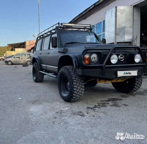 Nissan Patrol 4.2 МТ, 1992, 209 500 км