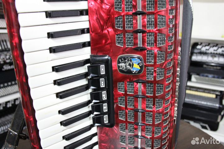 Аккордеон Weltmeister Meteor