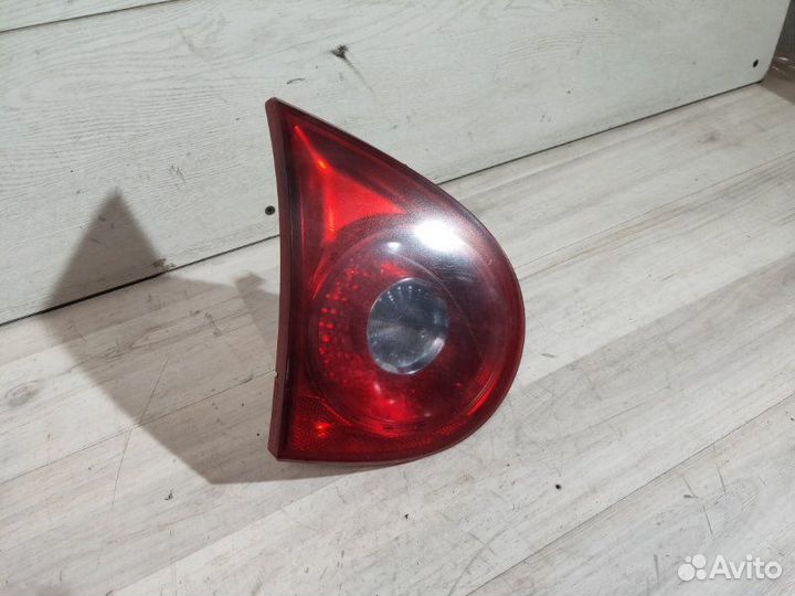Фонарь задний левый Volkswagen Golf 5 BUD 1.4 2007