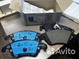 Тормозные передние колодки на Mercedes M271 M276