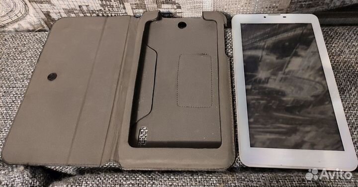 Планшет Ginzzu GT-X770