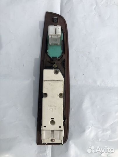 Блок управления стеклоподьемниками