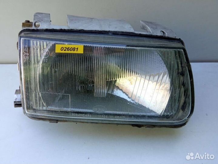 Фара передняя правая Volkswagen Polo 3 8D0941004A