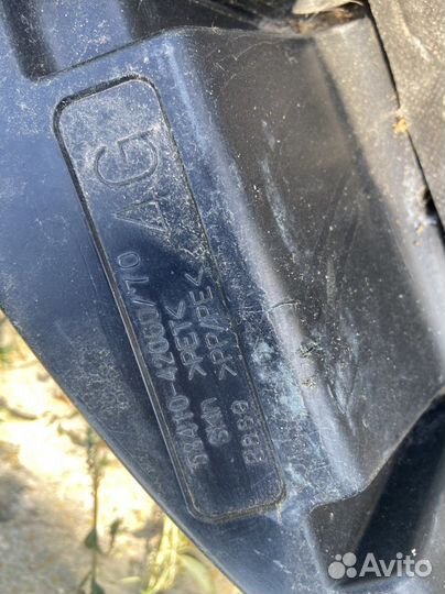 Полик багажника Тойота рав4