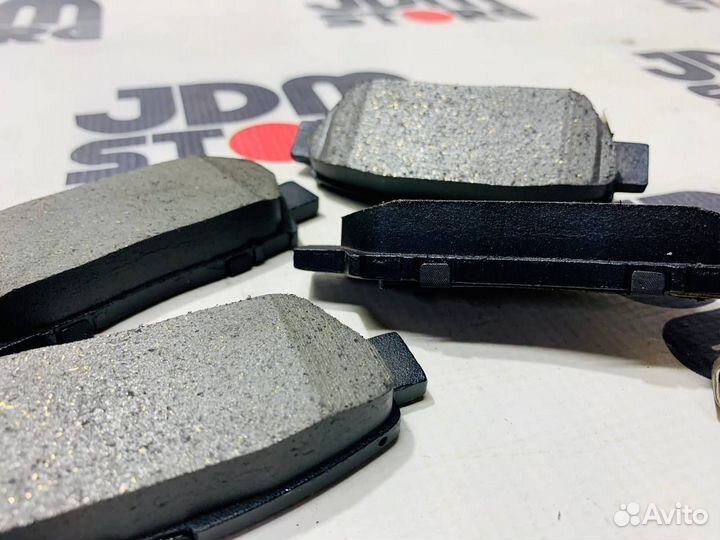Колодки тормозные задние Toyota Mark 2 GX90, JZX90