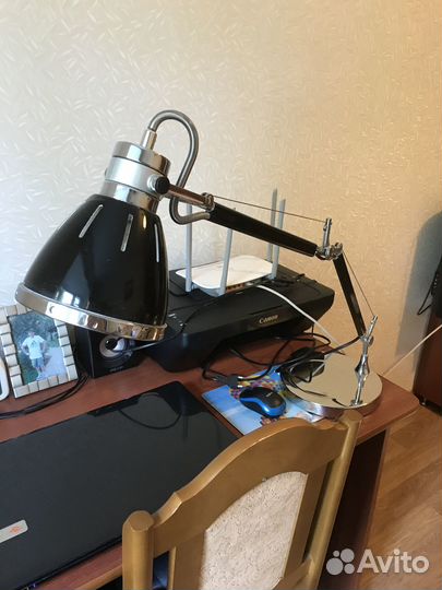 Лампа настольная