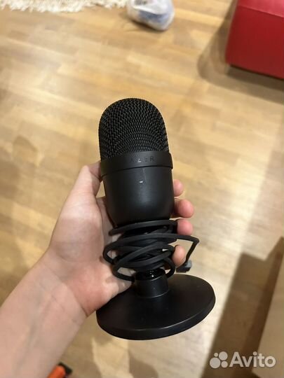 Микрофон Razer Seiren Mini черный
