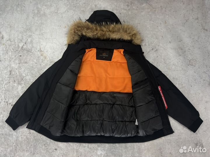 Бомбер alpha industries зимний