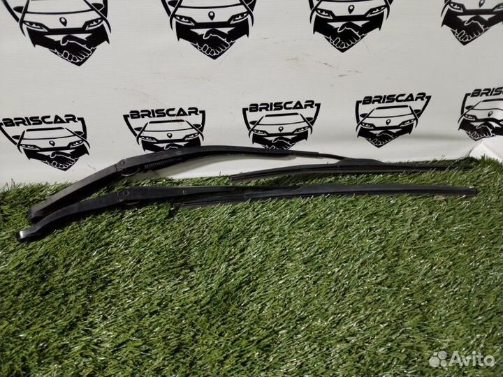 Дворник лобового стекла передний Honda Accord CU2