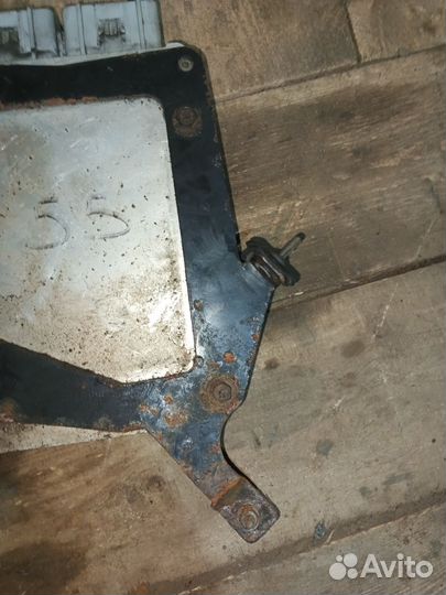 Блок управления двигателя Dodge Stratus 2002г 2,7л