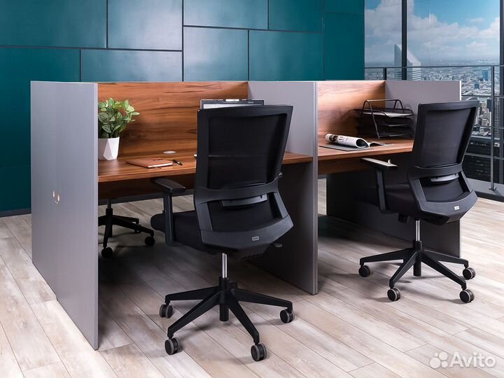 Комплект офисной мебели Россия