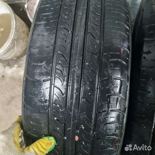 Roadstone Classe Premiere CP672 205/60 R16 92H