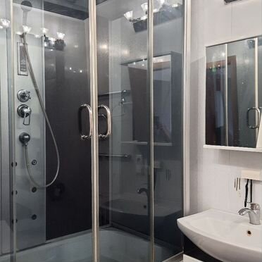 4-к. квартира, 80 м², 4/5 эт.
