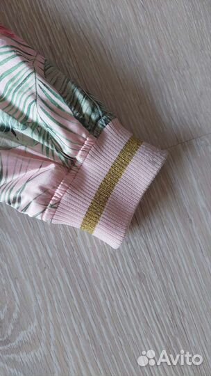 Бомпер на девочку