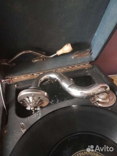 Патефон ленинградский 1935г