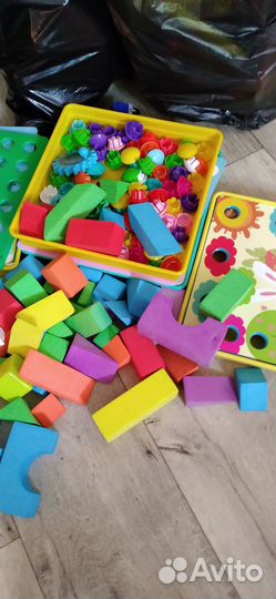 Игрушки развивашки пакетом