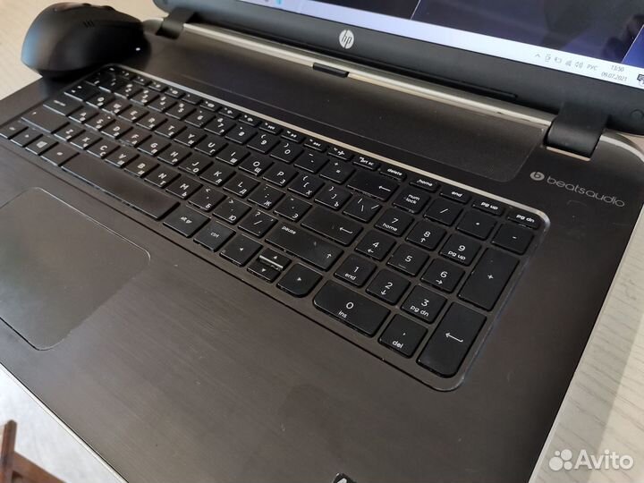 Новенький HP i3-6(SSD/8GB/2Видеок)