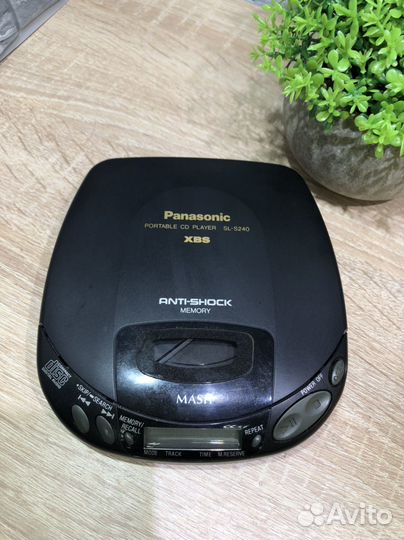 М.21940 CD-плеер Panasonic SL-S240