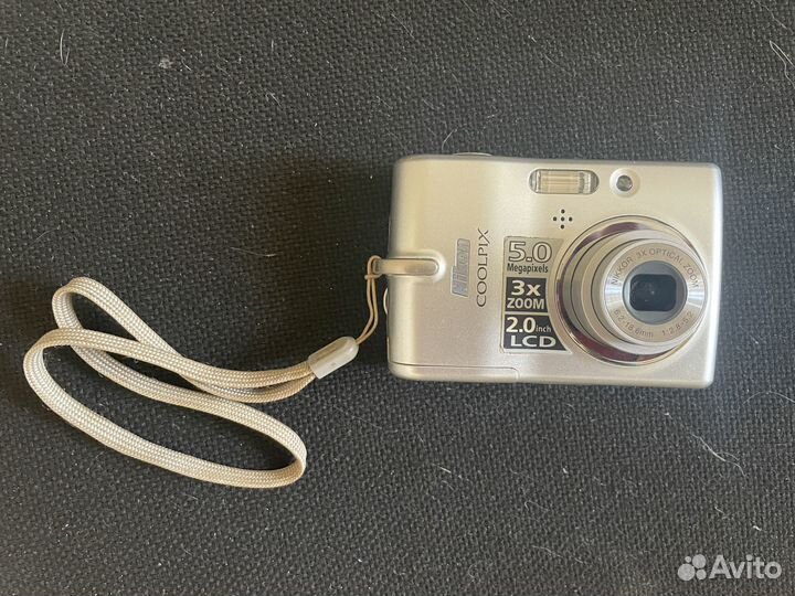 Компактный фотоаппарат Nikon Coolpix L10