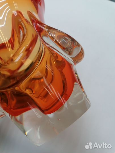 Ваза для цветов цветное стекло