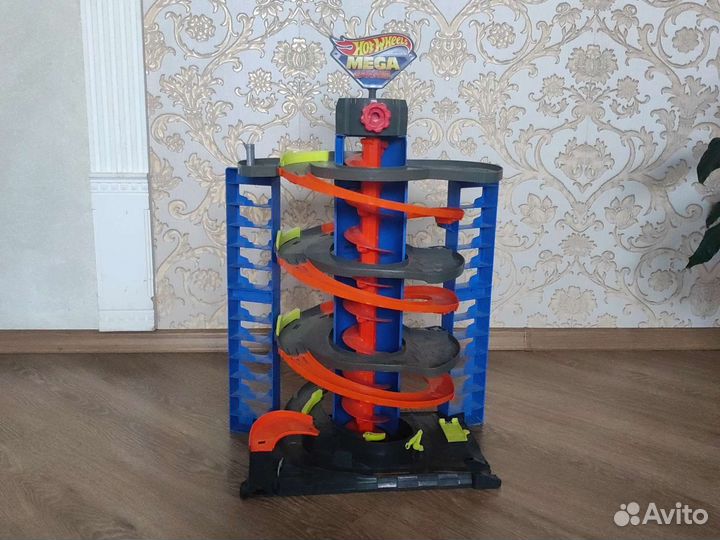 Парковка гараж хот вилс