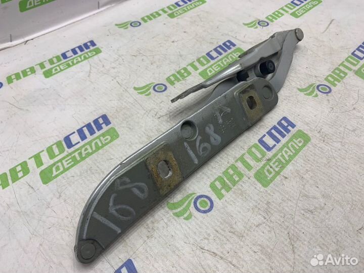 Петля крышки багажника правая Bmw 320I седан