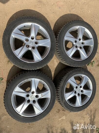 Колеса зимние на литых дисках Honda 225/50/17