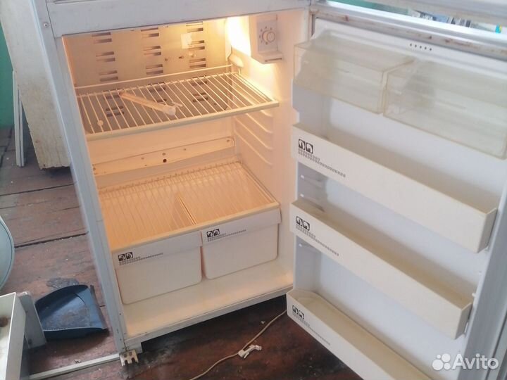 Холодильник 2х камерный бирюса +доставка